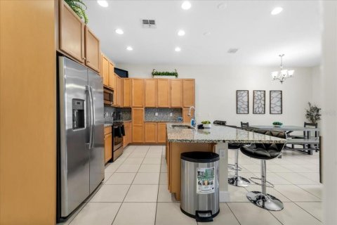 Townhouse in Davenport, Florida 4 bedrooms, 182.09 sq.m. № 2373820 - photo 20