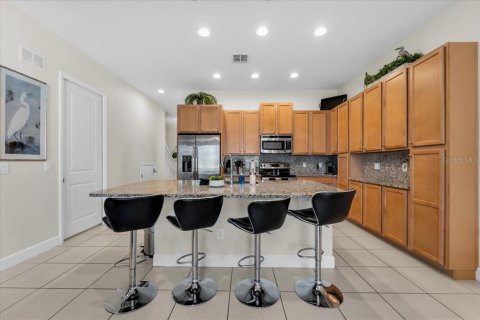 Townhouse in Davenport, Florida 4 bedrooms, 182.09 sq.m. № 2373820 - photo 22