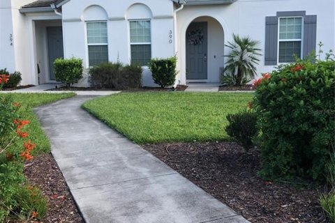 Townhouse in Davenport, Florida 4 bedrooms, 182.09 sq.m. № 2373820