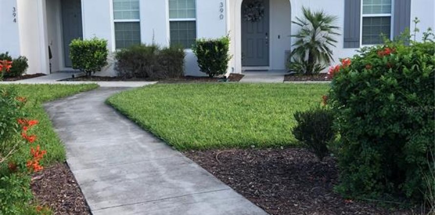 Townhouse in Davenport, Florida 4 bedrooms, 182.09 sq.m. № 2373820