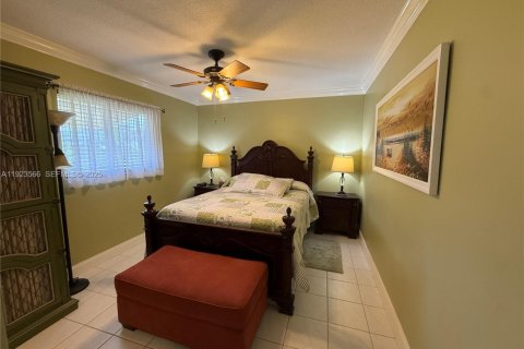 Casa en venta en Tamarac, Florida, 2 dormitorios, 74.88 m2 № 1982295 - foto 16