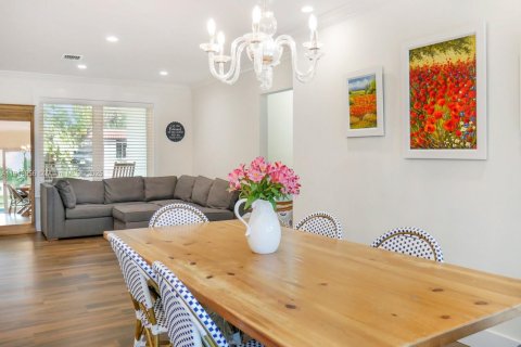 Villa ou maison à louer à Miami Lakes, Floride: 4 chambres, 144.28 m2 № 1973360 - photo 5