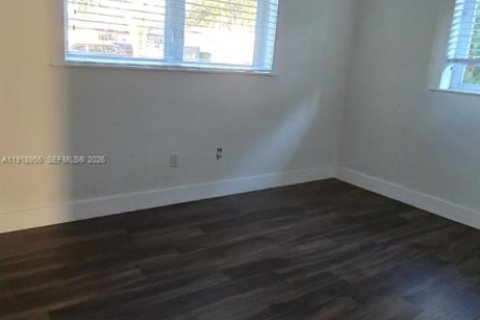 Villa ou maison à louer à Miami Lakes, Floride: 4 chambres, 144.28 m2 № 1973360 - photo 17