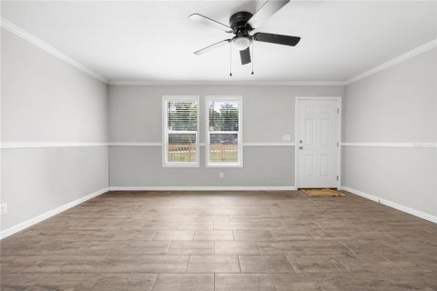 House in Fort White, Florida 3 bedrooms, 118.91 sq.m. № 2393824 - photo 13