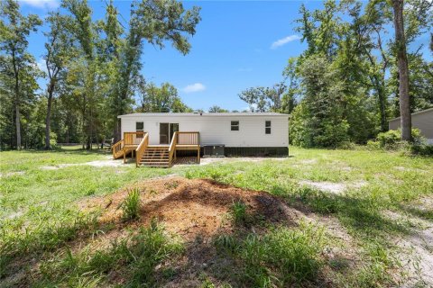 House in Fort White, Florida 3 bedrooms, 118.91 sq.m. № 2393824 - photo 29