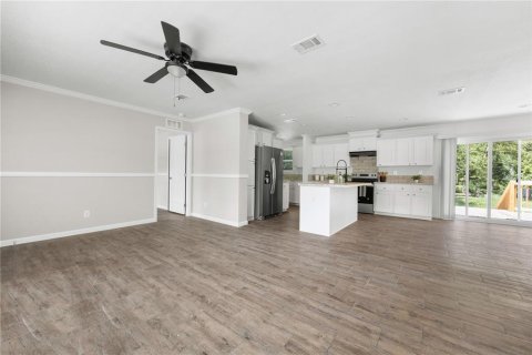 House in Fort White, Florida 3 bedrooms, 118.91 sq.m. № 2393824 - photo 24