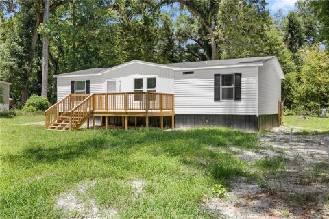 House in Fort White, Florida 3 bedrooms, 118.91 sq.m. № 2393824 - photo 30