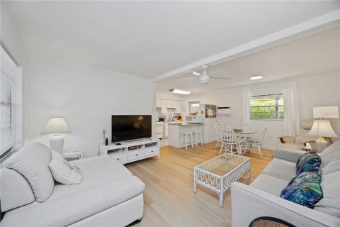 Hôtel, hôtellerie à vendre à Englewood, Floride: 294.87 m2 № 2424165 - photo 29