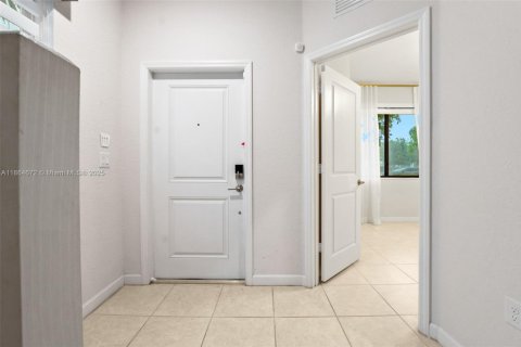 Townhouse in Miami, Florida 3 bedrooms, 122.63 sq.m. № 1892705 - photo 3