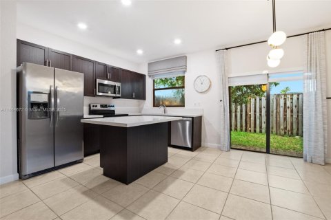 Townhouse in Miami, Florida 3 bedrooms, 122.63 sq.m. № 1892705 - photo 6
