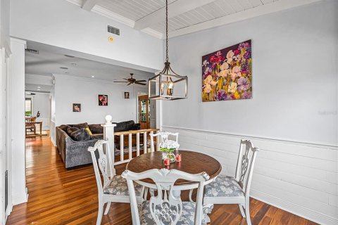Villa ou maison à louer à Auburndale, Floride: 2 chambres, 276.94 m2 № 1912981 - photo 24
