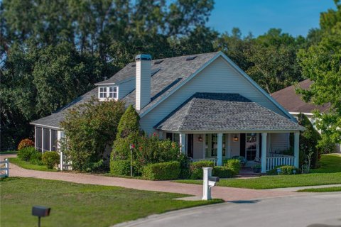 Villa ou maison à louer à Auburndale, Floride: 2 chambres, 276.94 m2 № 1912981 - photo 1