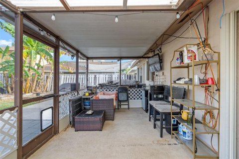 Villa ou maison à vendre à Homestead, Floride: 3 chambres, 103.12 m2 № 1997610 - photo 25