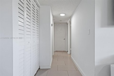 Villa ou maison à vendre à Homestead, Floride: 3 chambres, 103.12 m2 № 1997610 - photo 17