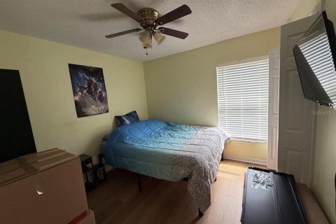 House in Davenport, Florida 4 bedrooms, 176.98 sq.m. № 2429398 - photo 11