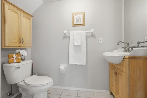 Townhouse in Brandon, Florida 2 bedrooms, 109.44 sq.m. № 2157880 - photo 8