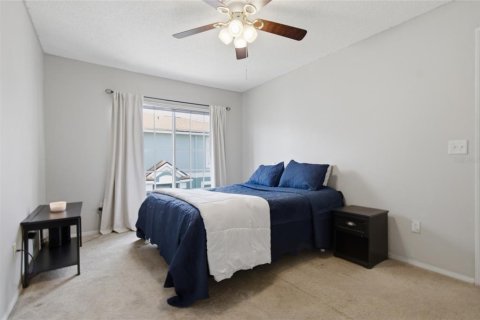 Townhouse in Brandon, Florida 2 bedrooms, 109.44 sq.m. № 2157880 - photo 15