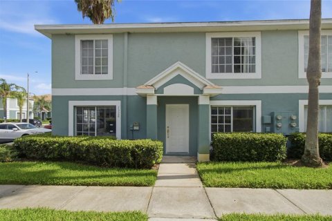 Townhouse in Brandon, Florida 2 bedrooms, 109.44 sq.m. № 2157880