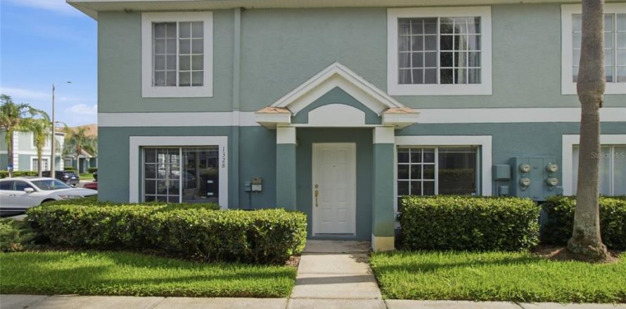 Townhouse in Brandon, Florida 2 bedrooms, 109.44 sq.m. № 2157880
