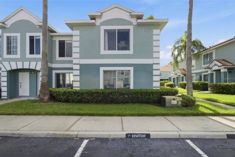 Townhouse in Brandon, Florida 2 bedrooms, 109.44 sq.m. № 2157880 - photo 23