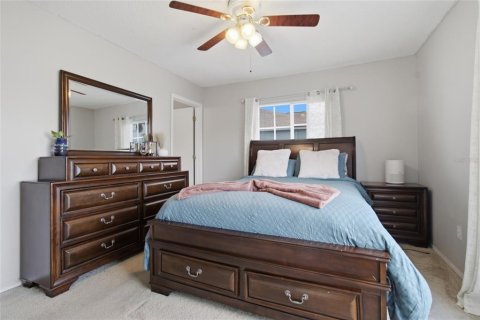 Townhouse in Brandon, Florida 2 bedrooms, 109.44 sq.m. № 2157880 - photo 17
