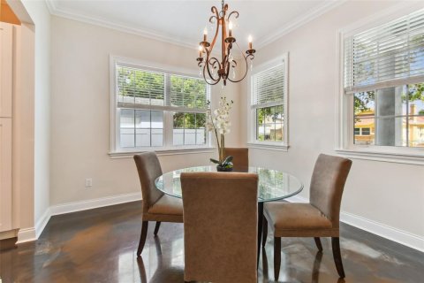 Villa ou maison à vendre à Saint Petersburg, Floride: 4 chambres, 221.57 m2 № 1849826 - photo 6