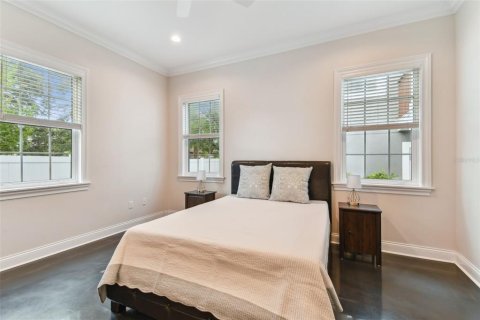 Villa ou maison à vendre à Saint Petersburg, Floride: 4 chambres, 221.57 m2 № 1849826 - photo 18