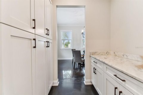 Villa ou maison à vendre à Saint Petersburg, Floride: 4 chambres, 221.57 m2 № 1849826 - photo 5