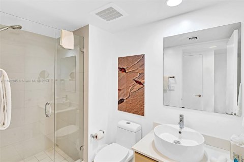 Villa ou maison à vendre à Hallandale Beach, Floride: 2 chambres, 96.34 m2 № 1959349 - photo 12