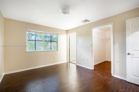 Touwnhouse à louer à North Lauderdale, Floride: 2 chambres, 107.86 m2 № 2178340 - photo 13