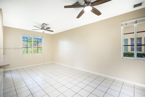 Touwnhouse à louer à North Lauderdale, Floride: 2 chambres, 107.86 m2 № 2178340 - photo 21