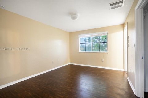 Touwnhouse à louer à North Lauderdale, Floride: 2 chambres, 107.86 m2 № 2178340 - photo 14