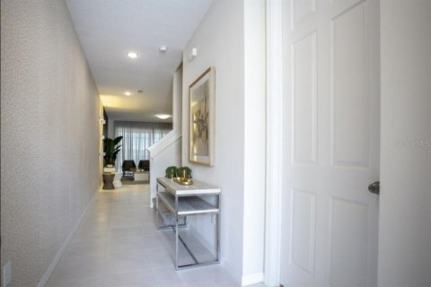 Touwnhouse à vendre à Kissimmee, Floride: 5 chambres, 213.12 m2 № 2123219 - photo 13