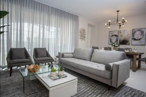 Touwnhouse à vendre à Kissimmee, Floride: 5 chambres, 213.12 m2 № 2123219 - photo 7