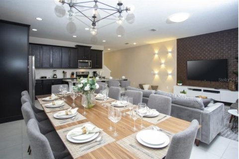 Touwnhouse à vendre à Kissimmee, Floride: 5 chambres, 213.12 m2 № 2123219 - photo 4