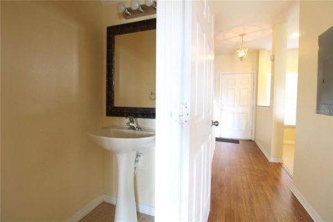 Townhouse in Orlando, Florida 2 bedrooms, 91.69 sq.m. № 1523482 - photo 12