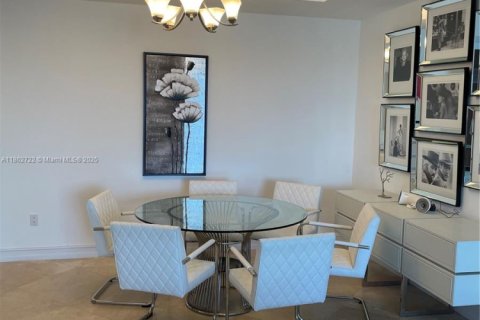 Copropriété à vendre à Sunny Isles Beach, Floride: 2 chambres, 133.31 m2 № 1890288 - photo 4