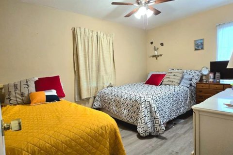 House in Frostproof, Florida 3 bedrooms, 90.77 sq.m. № 1834823 - photo 8