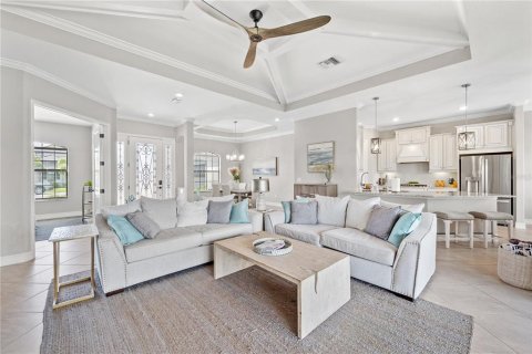 House in LAKEWOOD NATIONAL in Lakewood Ranch, Florida 3 bedrooms, 219.16 sq.m. № 726925 - photo 12