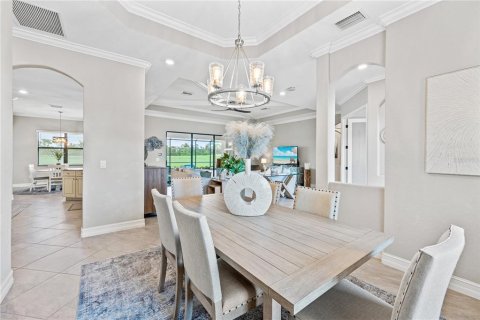 House in LAKEWOOD NATIONAL in Lakewood Ranch, Florida 3 bedrooms, 219.16 sq.m. № 726925 - photo 8
