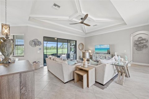 House in LAKEWOOD NATIONAL in Lakewood Ranch, Florida 3 bedrooms, 219.16 sq.m. № 726925 - photo 16