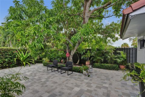 Casa en venta en Miami, Florida, 4 dormitorios, 160.54 m2 № 1945905 - foto 29