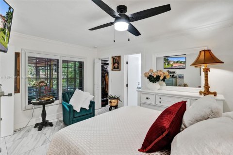Casa en venta en Miami, Florida, 4 dormitorios, 160.54 m2 № 1945905 - foto 16