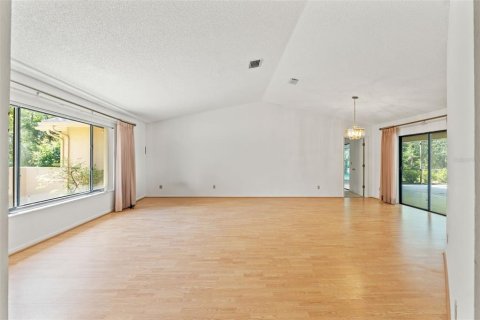 House in Spring Hill, Florida 4 bedrooms, 264.4 sq.m. № 1649872 - photo 9
