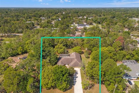 House in Spring Hill, Florida 4 bedrooms, 264.4 sq.m. № 1649872 - photo 6