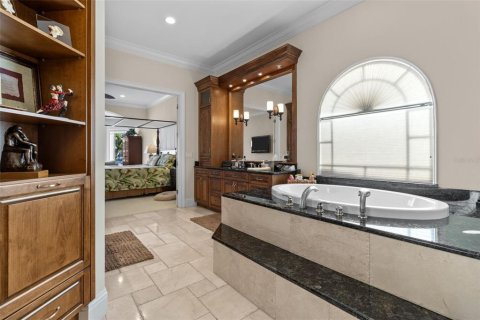 Купить виллу или дом в Сент-Питерсберг, Флорида 14 комнат, 538.65м2, № 1530215 - фото 26