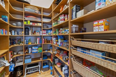Купить виллу или дом в Сент-Питерсберг, Флорида 14 комнат, 538.65м2, № 1530215 - фото 18