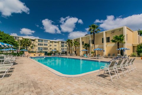 Condominio en venta en Boynton Beach, Florida, 1 dormitorio, 70.42 m2 № 1959952 - foto 25