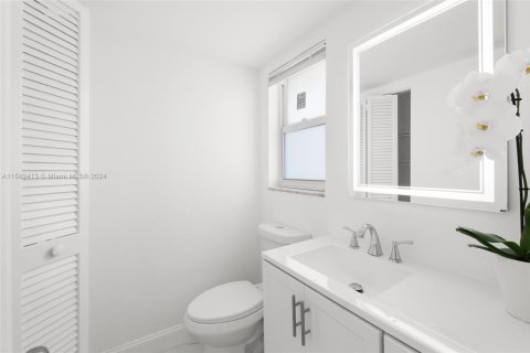 Condominio en venta en Boynton Beach, Florida, 1 dormitorio, 70.42 m2 № 1959952 - foto 7