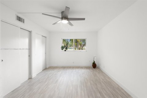 Condominio en venta en Boynton Beach, Florida, 1 dormitorio, 70.42 m2 № 1959952 - foto 10